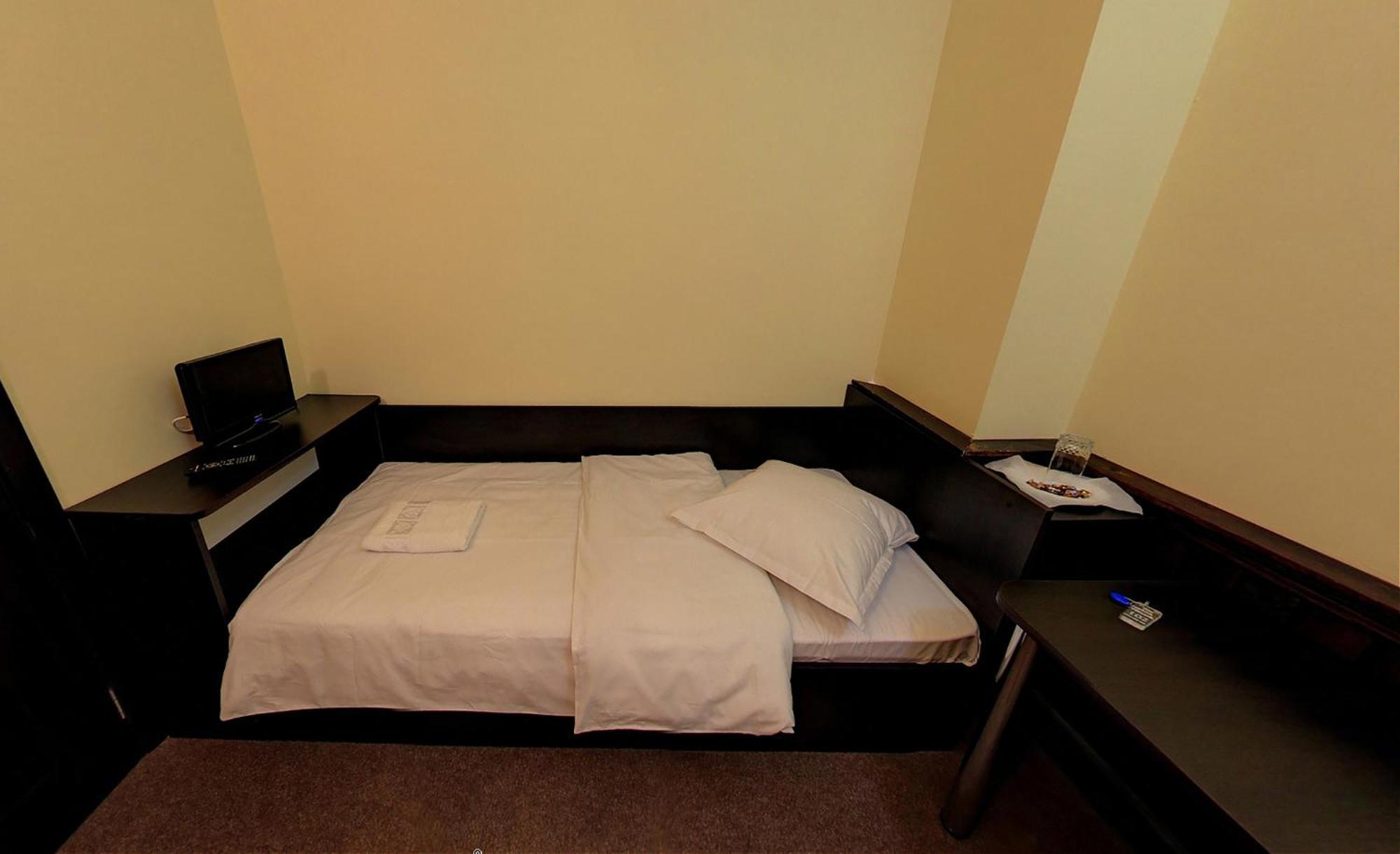 Casa Teilor Hotell Piteşti Rum bild